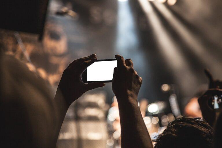 blogclus-hitting-film